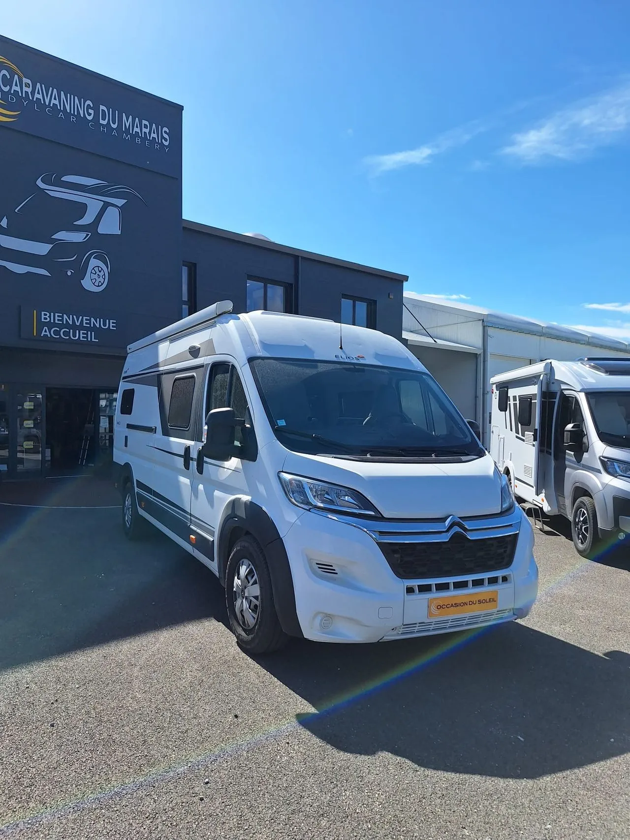 Van 63 LB 